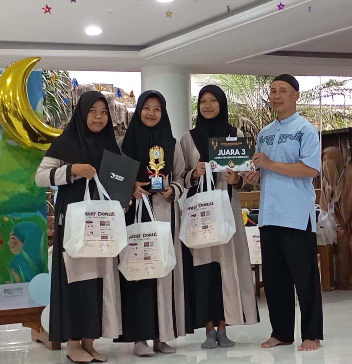 Raih Juara CCA, Jessy Kembali Harumkan MTsN 9 Bantul di Ajang FMNA 2025