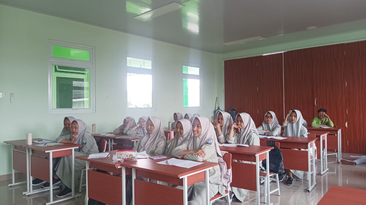 Siswa Kelas IXA MTsN 9 Bantul Antusias Laksanakan P5 Topik Stop Tawuran, Duniaku Aman